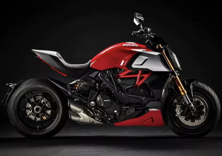 Мотоцикл Ducati Diavel V4