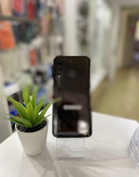 Huawei P Smart Plus 2019 4/128 ГБ Черный