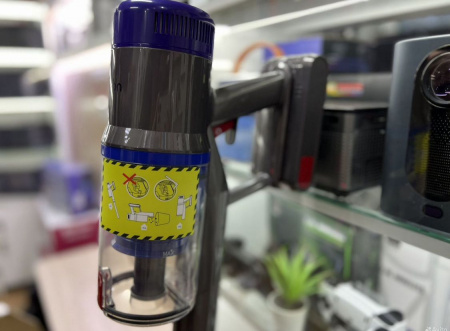 Пылесос Dyson V12 