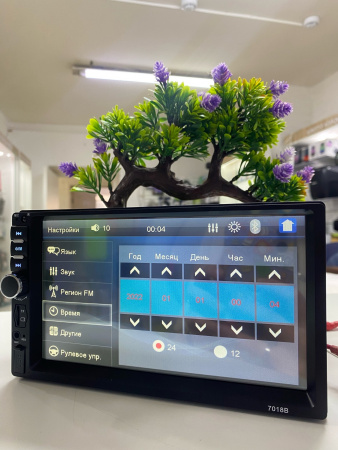 Автомагнитола 2 Din Car MP5 Player 7018В