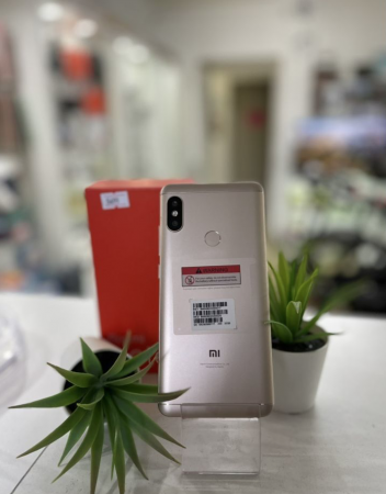 Xiaomi Redmi Note 5 4/64 ГБ Золотой (новый)