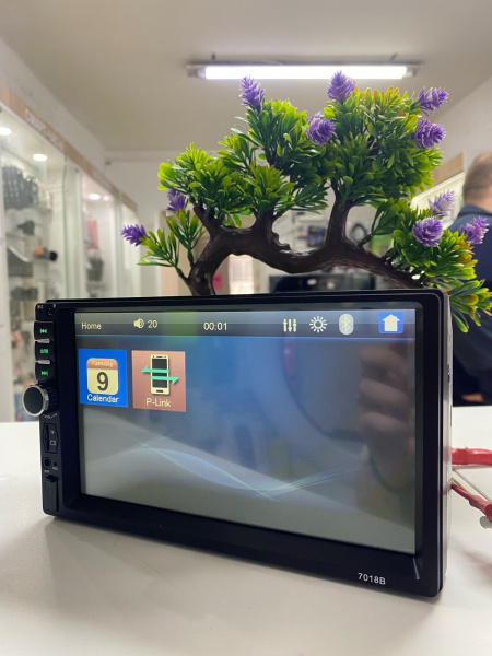 Автомагнитола 2 Din Car MP5 Player 7018В
