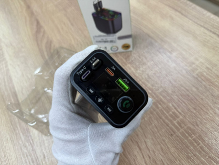 FM Bluetooth CAR Y4 4 в 1 черная